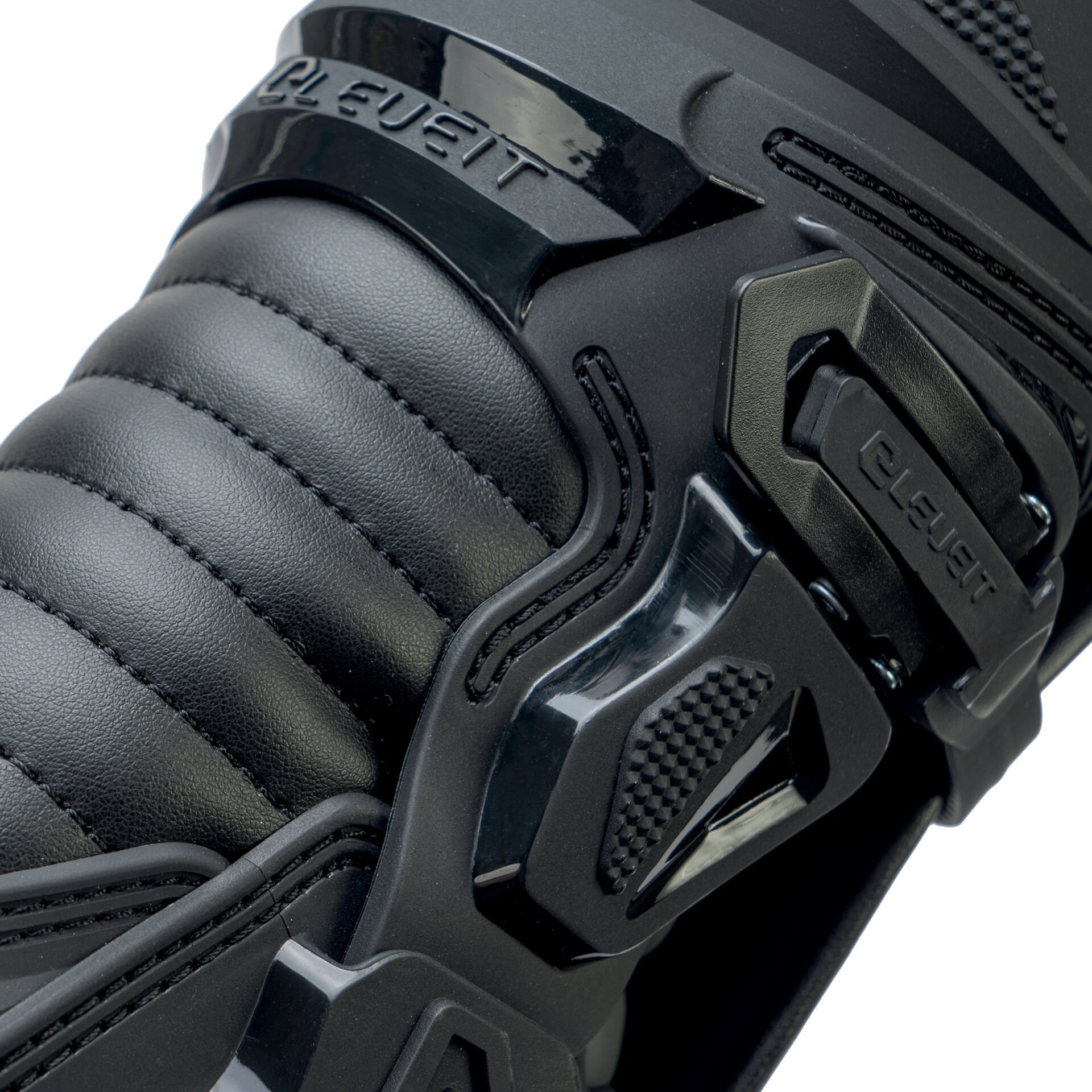 Eleveit X Privilege Enduro