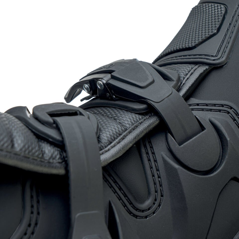 Eleveit X Privilege Enduro Black
